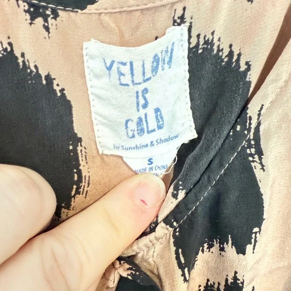 Sunshine & Shadow Tan and Black Patterned romper - Picture 2 of 3